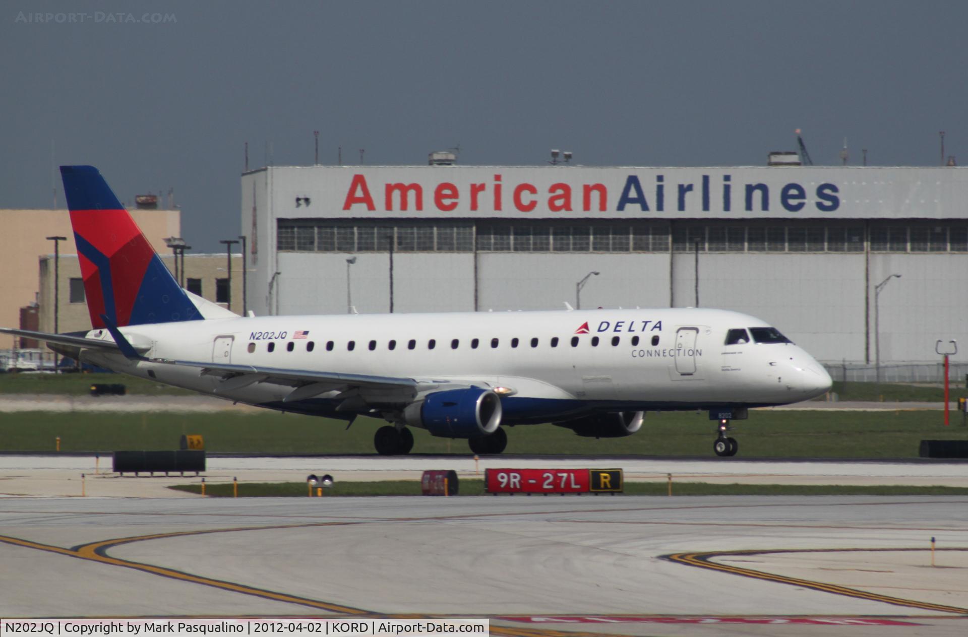N202JQ, 2008 Embraer 175LR (ERJ-170-200LR) C/N 17000240, ERJ 170-200 LR