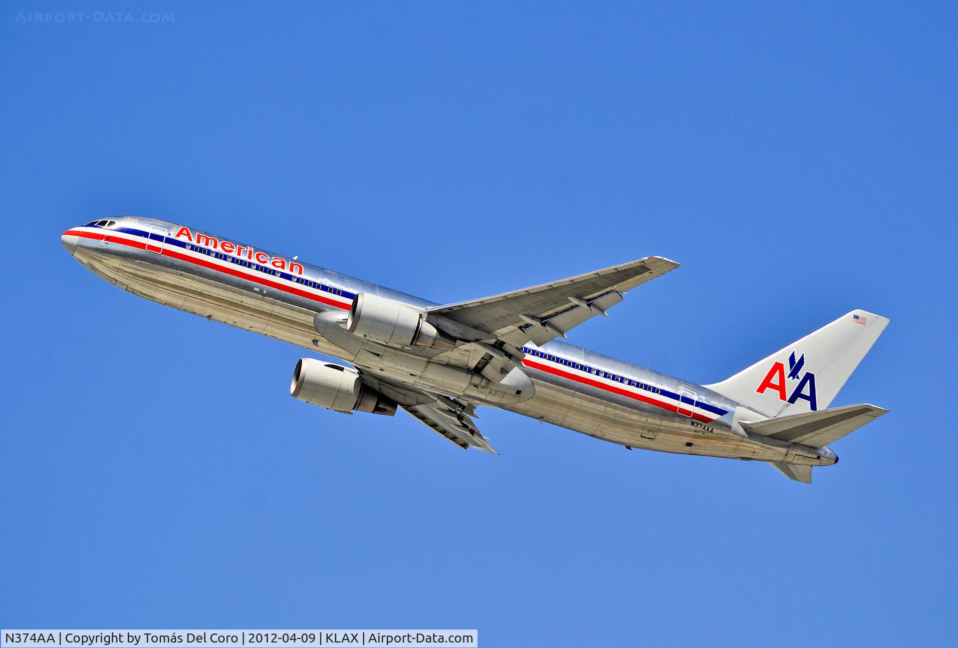 N374AA, 1992 Boeing 767-323 C/N 25201, N374AA American Airlines 1992 Boeing 767-323 (cn 25201/437)

Los Angeles International Airport (IATA: LAX, ICAO: KLAX, FAA LID: LAX)
TDelCoro
April 9, 2012