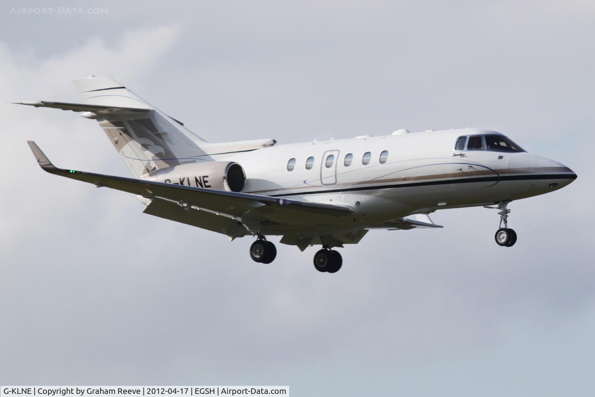 G-KLNE, 2011 Hawker Beechcraft 900XP C/N HA-0186, Coming into land.