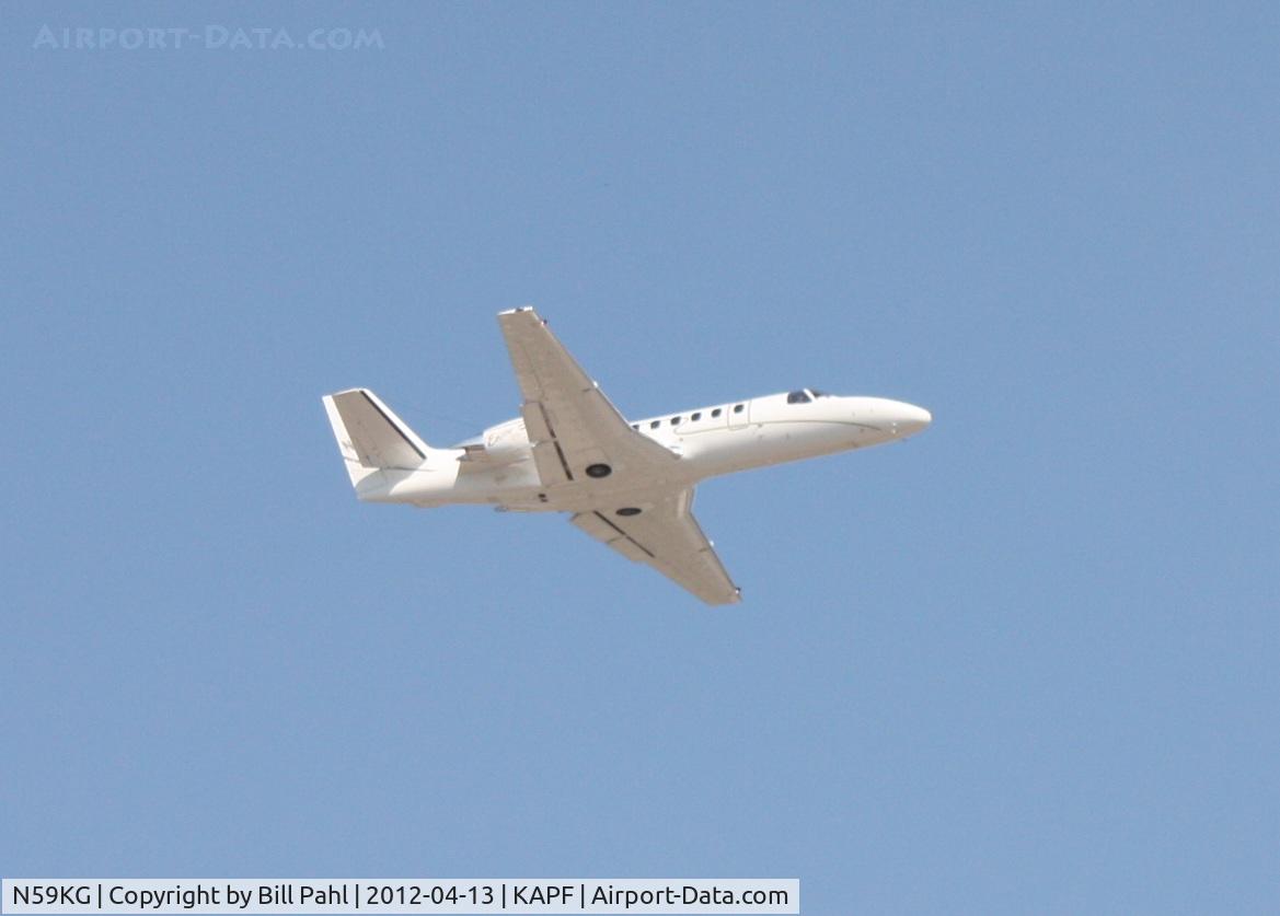 N59KG, 2001 Cessna 560 Citation Encore C/N 560-0563, Shortly after takeoff from Naples Municipal