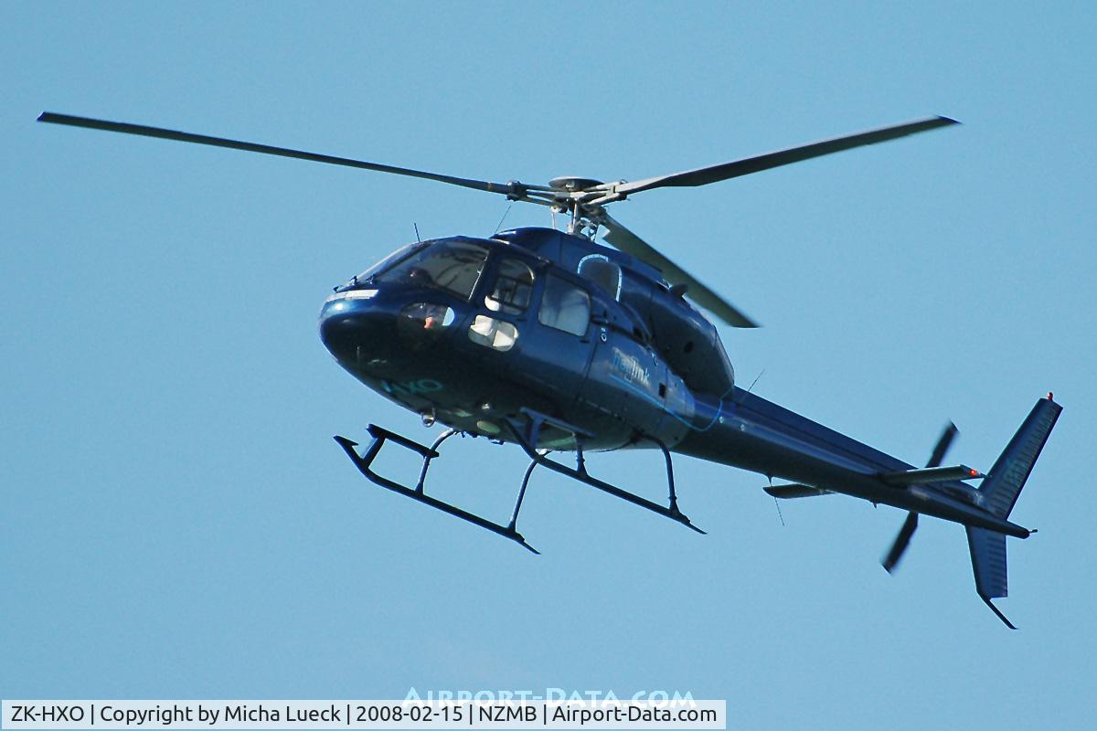 ZK-HXO, Aerospatiale AS-355F-1 Ecureuil 2 C/N 5284, At Mechanic's Bay Heliport