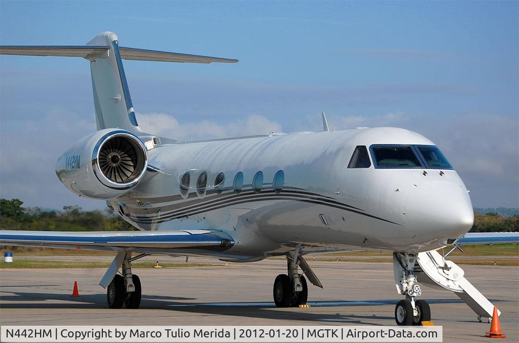 N442HM, 2005 Gulfstream Aerospace GIV-X (G450) C/N 4034, Was taken in Mundo Maya internation airport, Guatemala