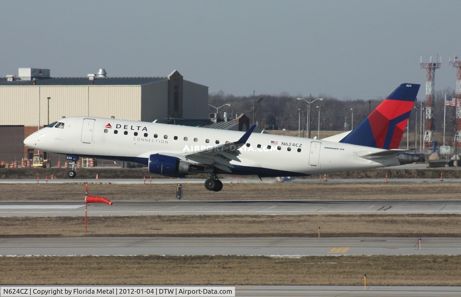 N624CZ, 2008 Embraer 175LR (ERJ-170-200LR) C/N 17000222, Compass EMB-175