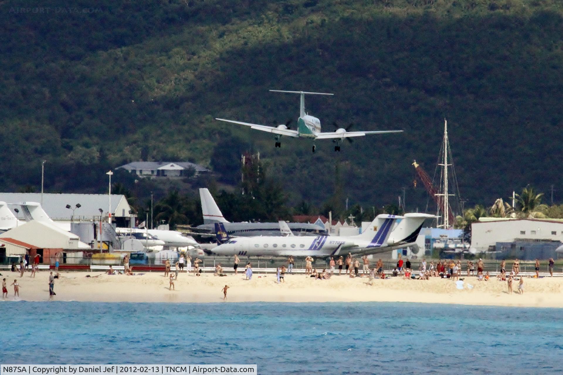 N87SA, 1982 Beech B200 King Air C/N BB-1089, N87SA