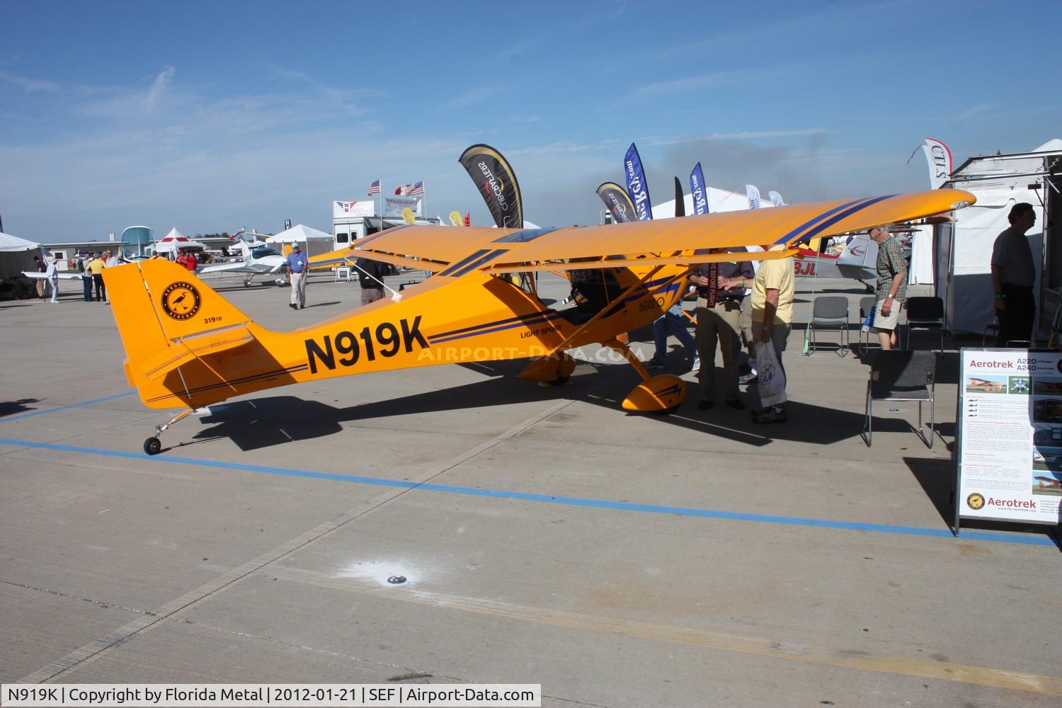 N919K, 2010 Aeropro CZ A220 C/N 31910, Aeropro A220