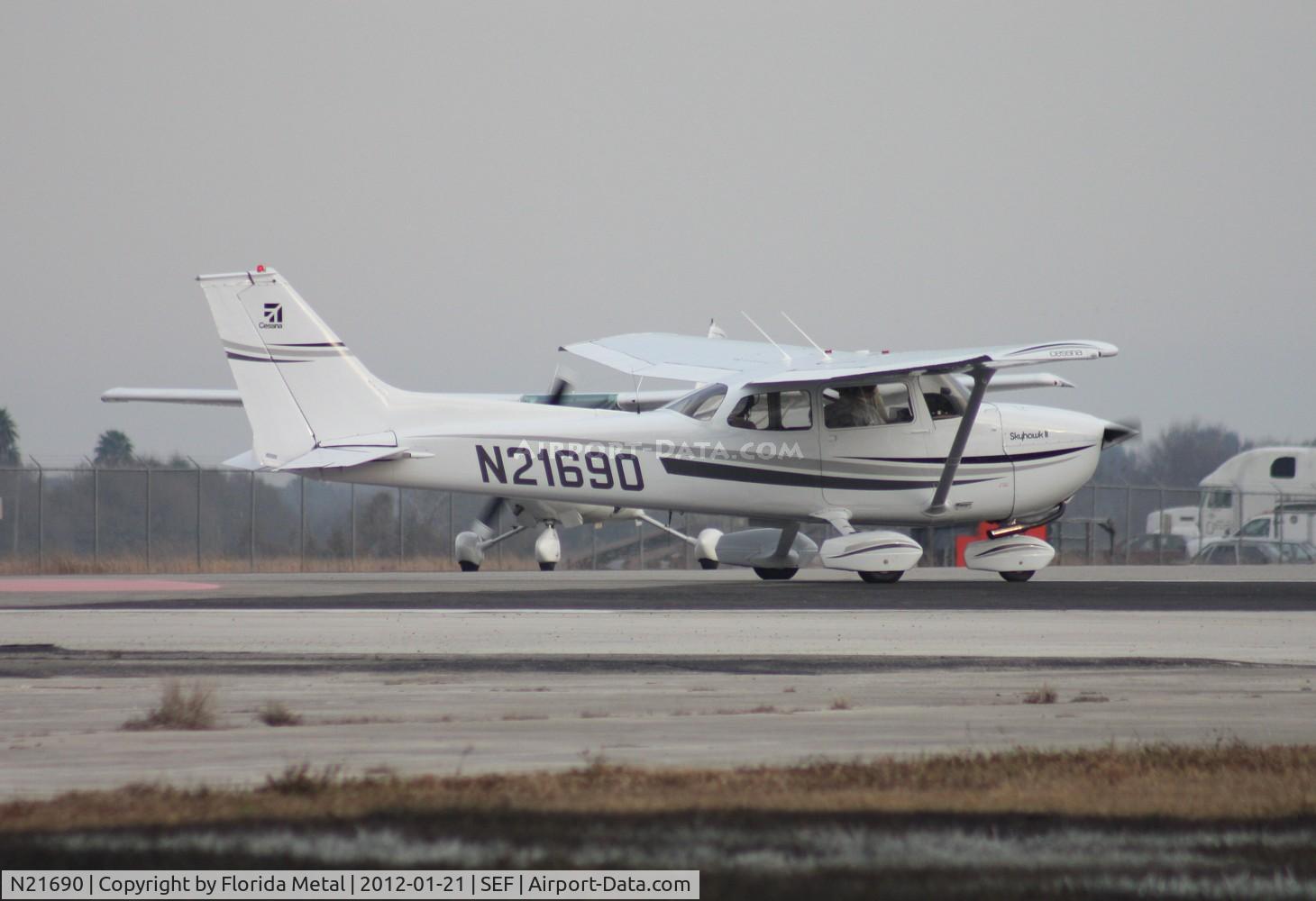 N21690, 1974 Cessna 172M C/N 17263987, Cessna 172M