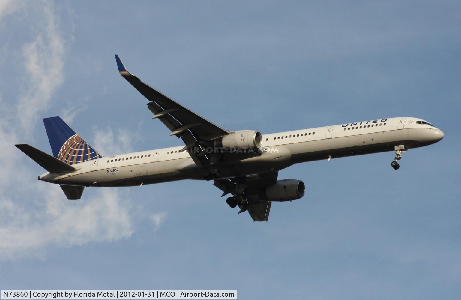 N73860, 2001 Boeing 757-33N C/N 32584, United 757-300