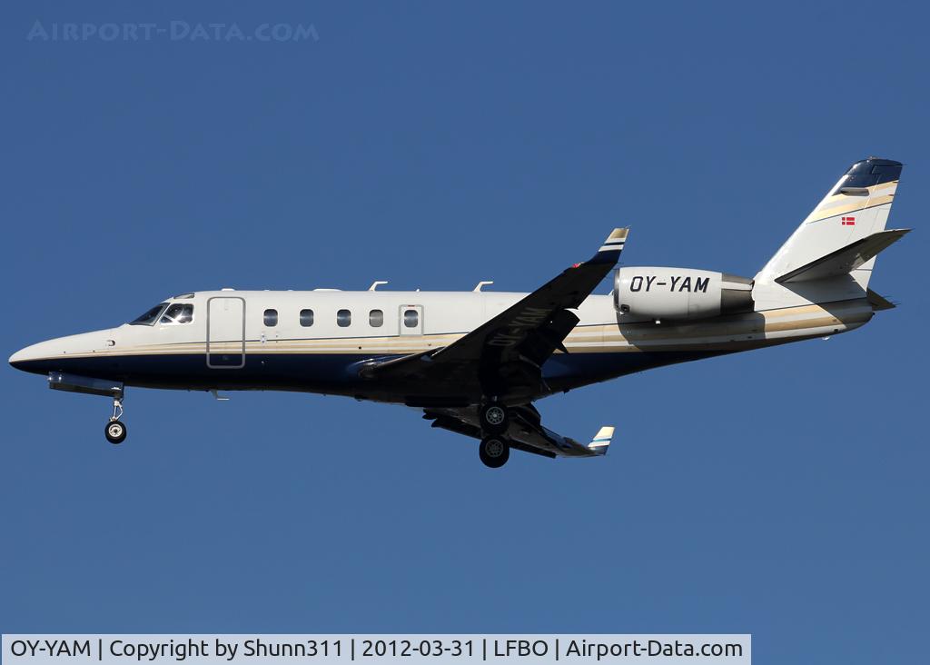 OY-YAM, 1999 Israel Aircraft Industries IAI-1125A Astra SPX C/N 111, Landing rwy 32L just for a refuelling...