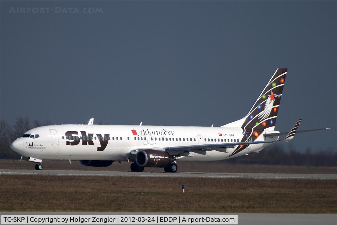 TC-SKP, 2009 Boeing 737-94X/ER C/N 36087, Ready for take-off rwy 26R.....