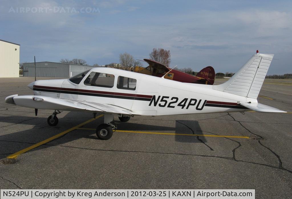 N524PU, 1989 Piper PA-28-161 C/N 2841189, Piper PA-28-161 Warrior on the line.