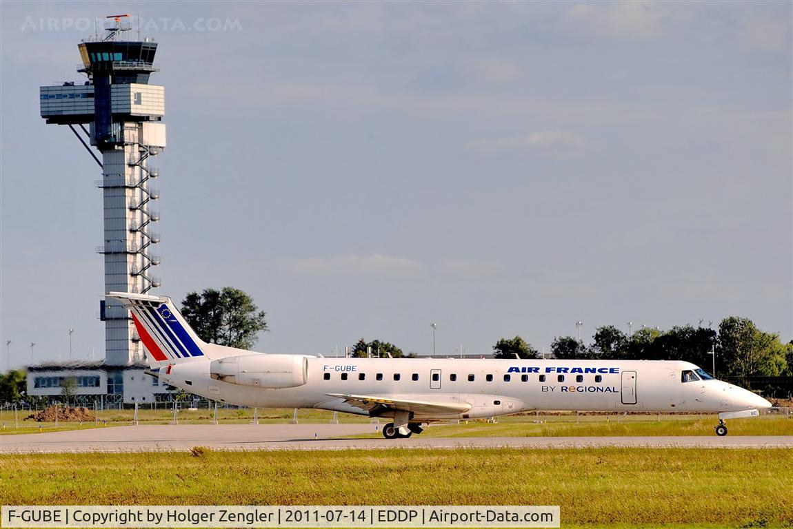 F-GUBE, 2002 Embraer ERJ-145LR (EMB-145LR) C/N 145668, Evening shuttle to CDG on taxiay to apron 1 west....