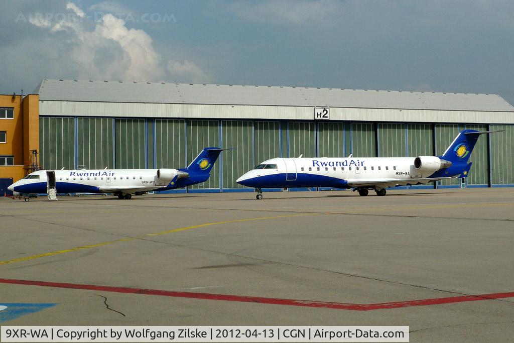 9XR-WA, 2000 Bombardier CRJ-200ER (CL-600-2B19) C/N 7439, visitors