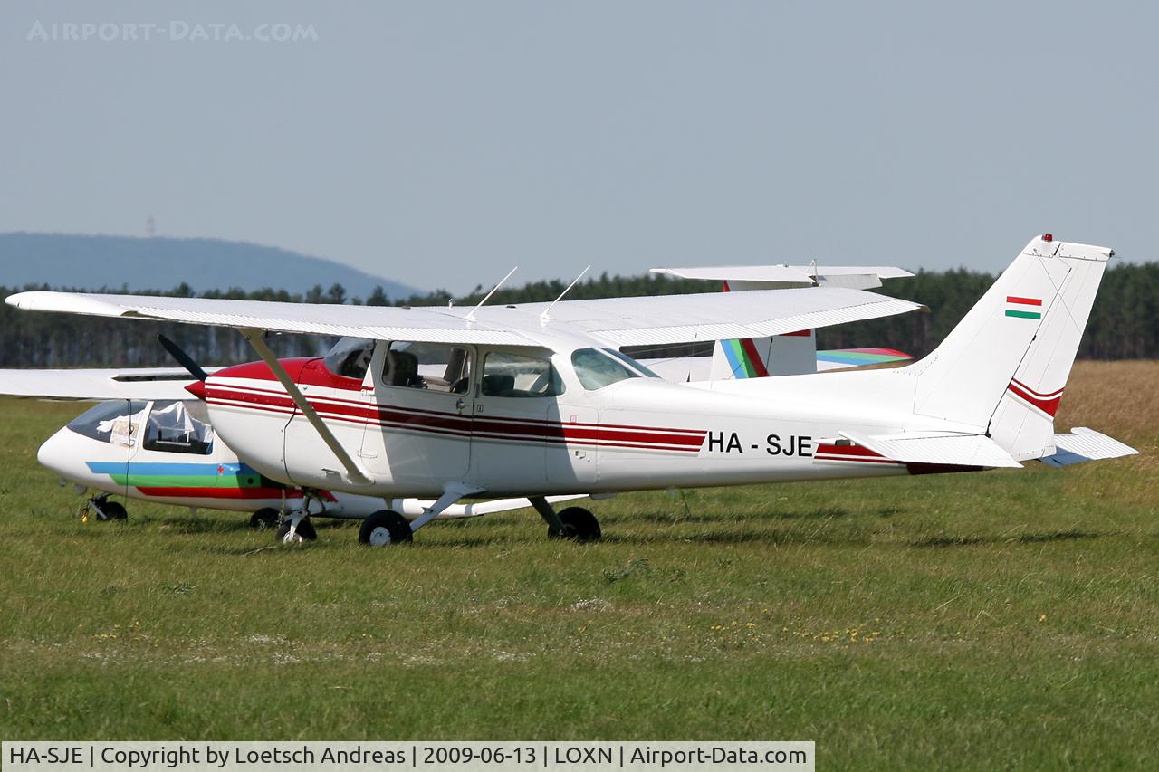 HA-SJE, 1976 Cessna 172N C/N 17268295, Cessna
