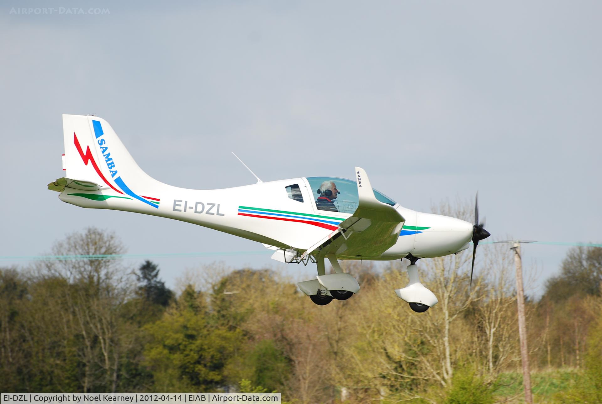 EI-DZL, Urban Air UFM-10 Samba XXL C/N SAXL 64, Landing Rwy 10 Abbeyshrule airfield.