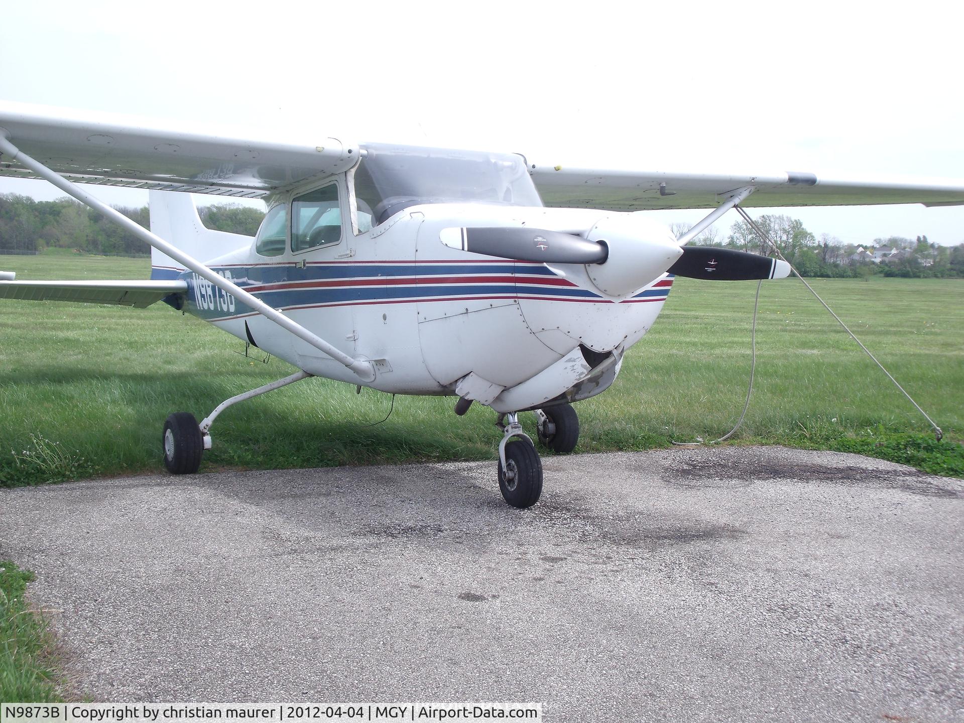 N9873B, 1982 Cessna 172RG Cutlass RG C/N 172RG1064, cessna 172