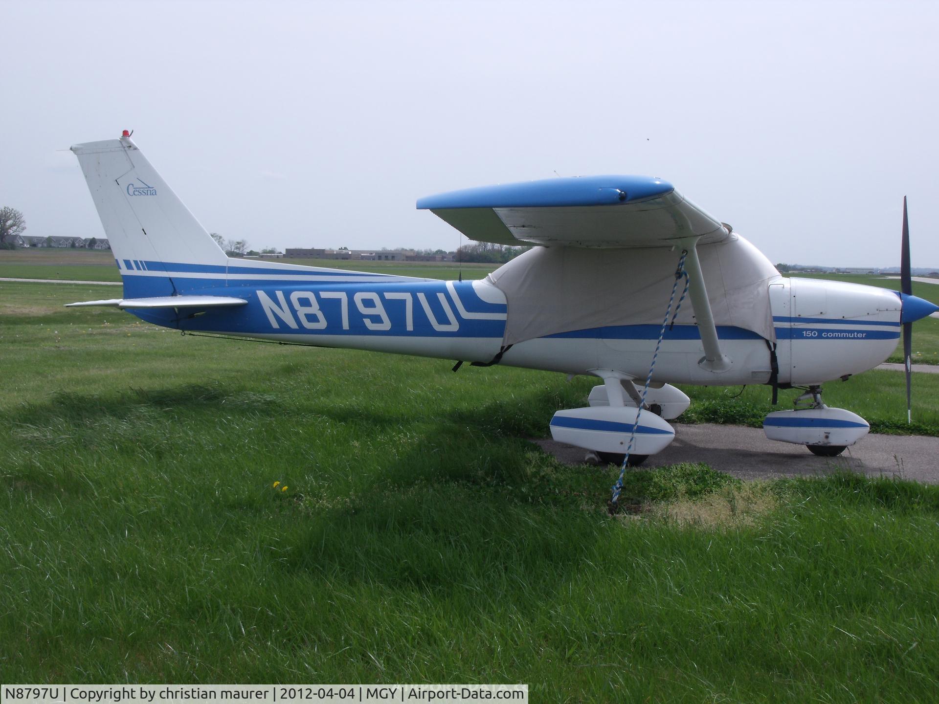 N8797U, 1976 Cessna 150M C/N 15077999, cessna 150