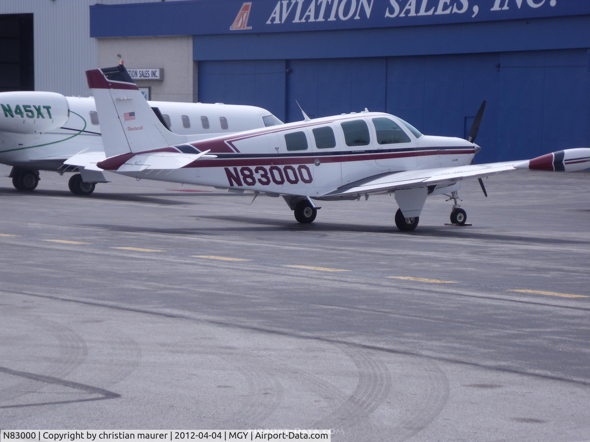 N83000, 1993 Beech A36 Bonanza 36 C/N E-2829, bonanza