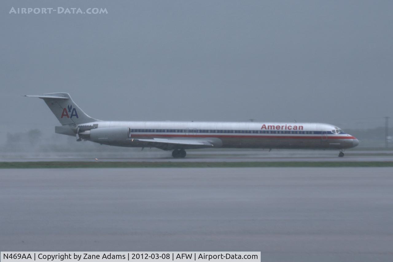 N469AA, 1988 McDonnell Douglas MD-82 (DC-9-82) C/N 49599, American Airlines Super80 diverted to Alliance Airport during heavy rains.