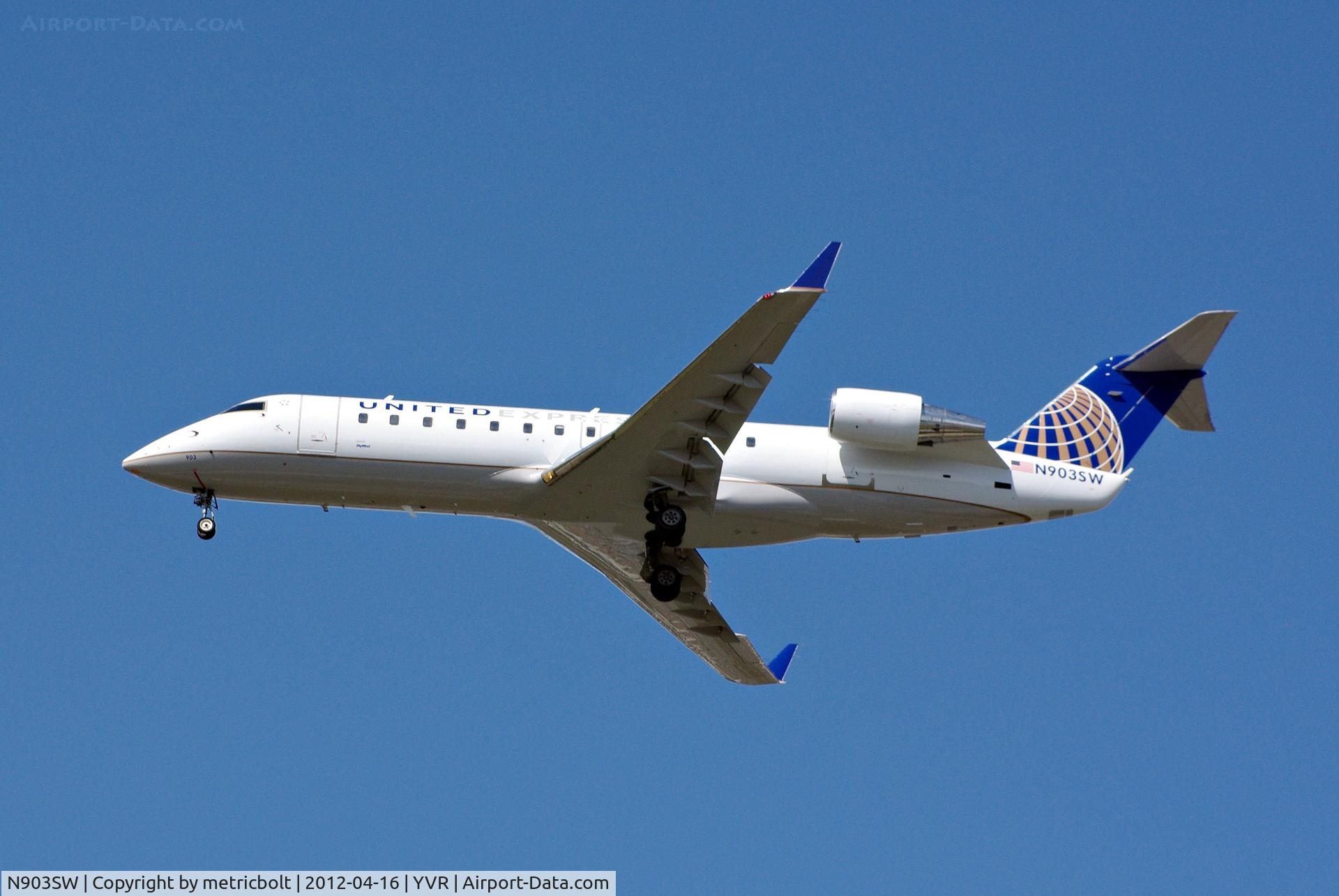 N903SW, 2000 Bombardier CRJ-200LR (CL-600-2B19) C/N 7425, In its latest colour scheme