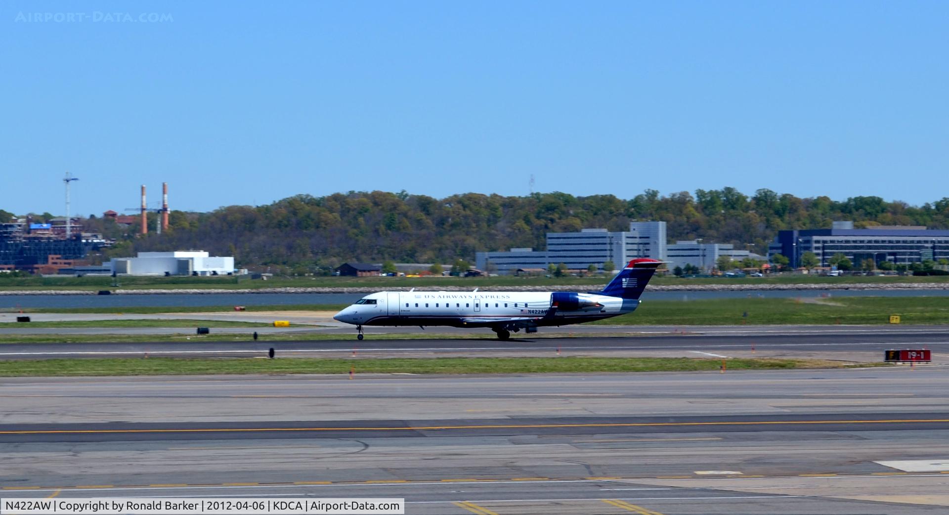 N422AW, 1999 Canadair CRJ-200ER (CL-600-2B19) C/N 7341, DCA, VA