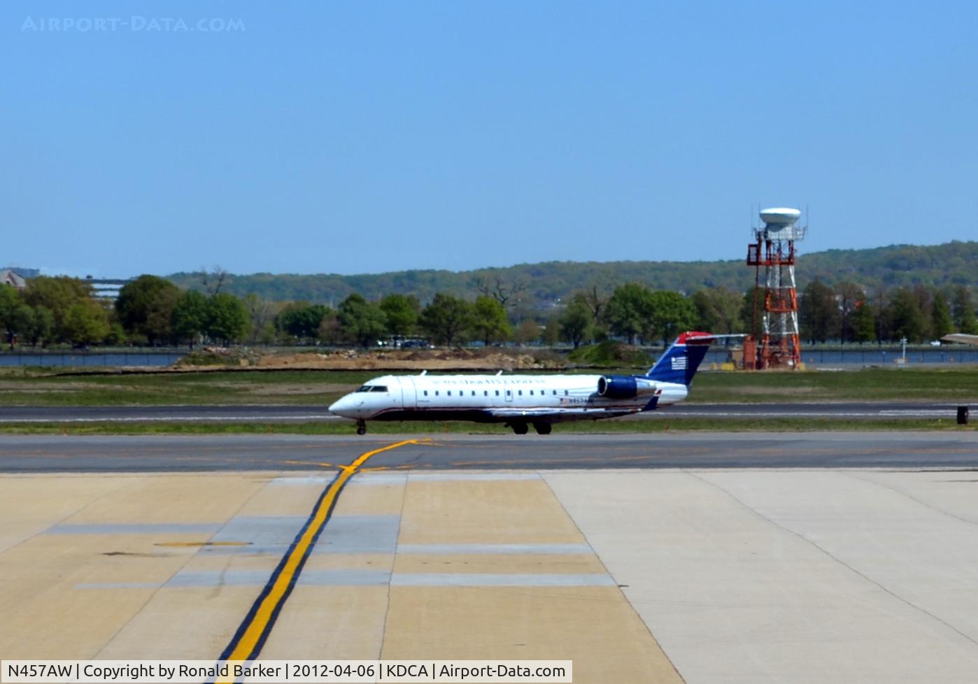 N457AW, 2003 Canadair CRJ-200LR (CL-600-2B19) C/N 7854, Taxi DCA