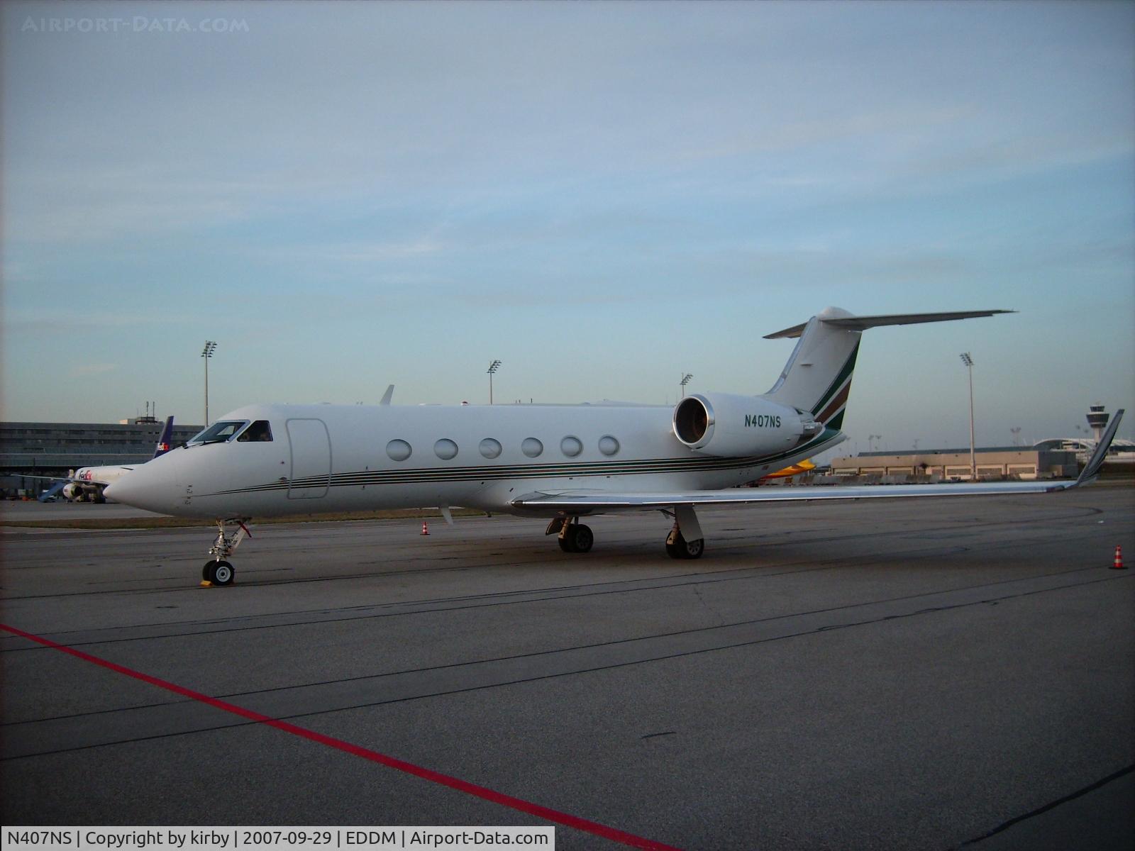 N407NS, 2000 Gulfstream Aerospace G-IV C/N 1407, March 2012, MUC