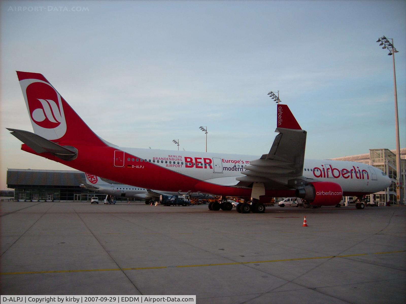 D-ALPJ, 2008 Airbus A330-223 C/N 0911, March 2012, MUC