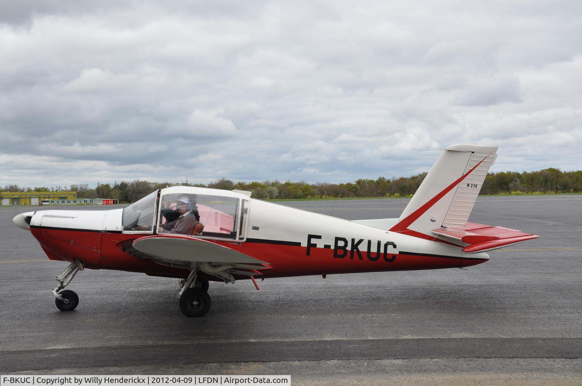 F-BKUC, Morane-Saulnier MS-885 Super Rallye C/N 234, Arrival at home base Rochefort-Saint-Agnan
