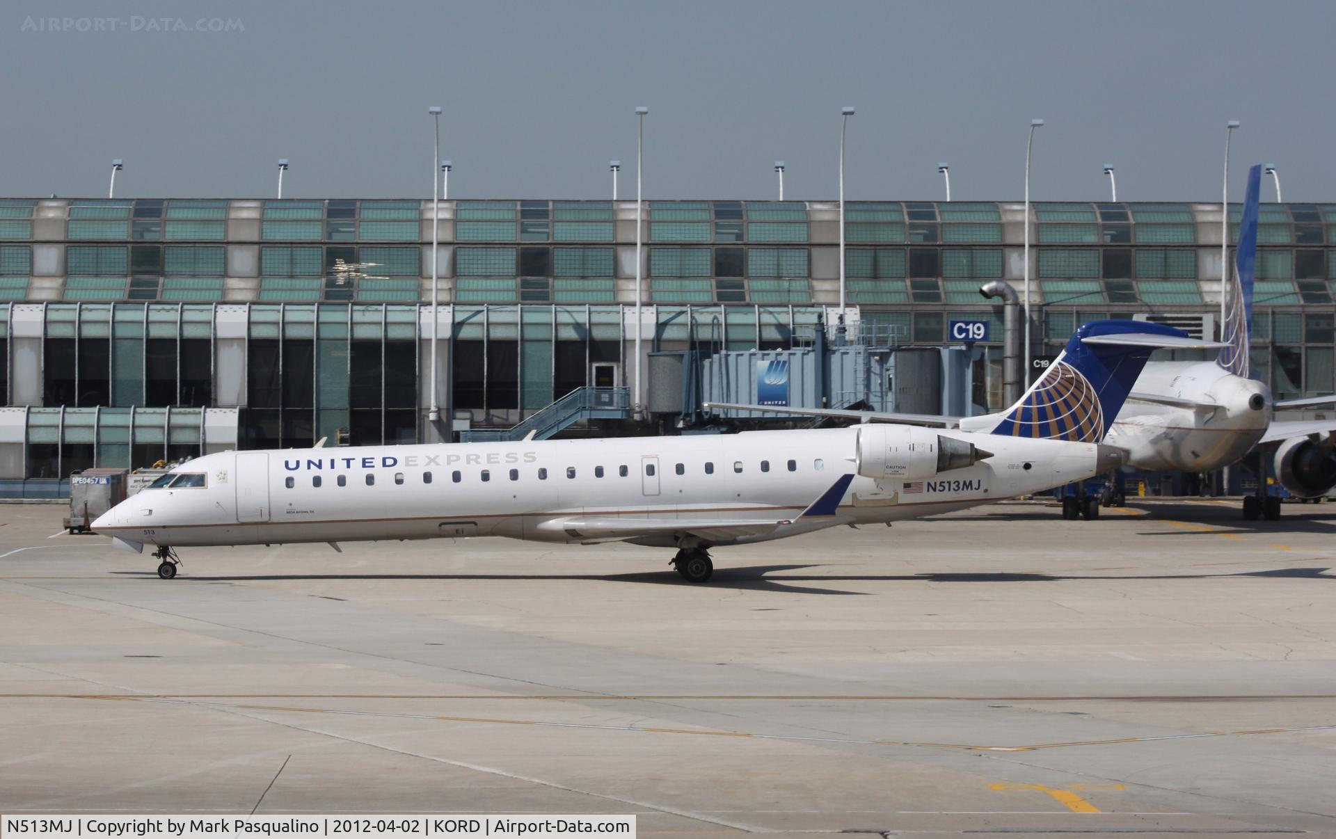 N513MJ, 2003 Bombardier CRJ-701 (CL-600-2C10) Regional Jet C/N 10111, CL-600-2C10