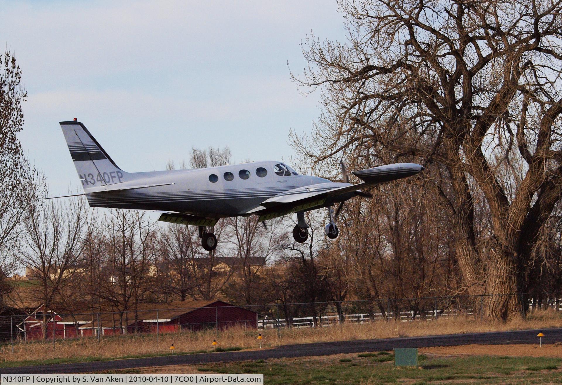 N340FP, Cessna 340A C/N 340A0298, landing Erie, CO