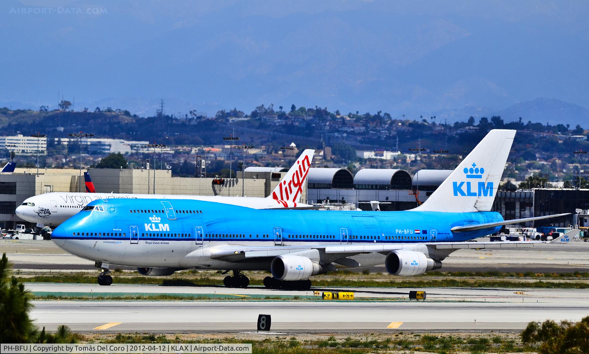 PH-BFU, 1997 Boeing 747-406BC C/N 28196, PH-BFU KLM - Royal Dutch Airlines Boeing 747-406M / FU-038 (cn 28196/1127)

Los Angeles International Airport (IATA: LAX, ICAO: KLAX, FAA LID: LAX)
TDelCoro
April 12, 2012