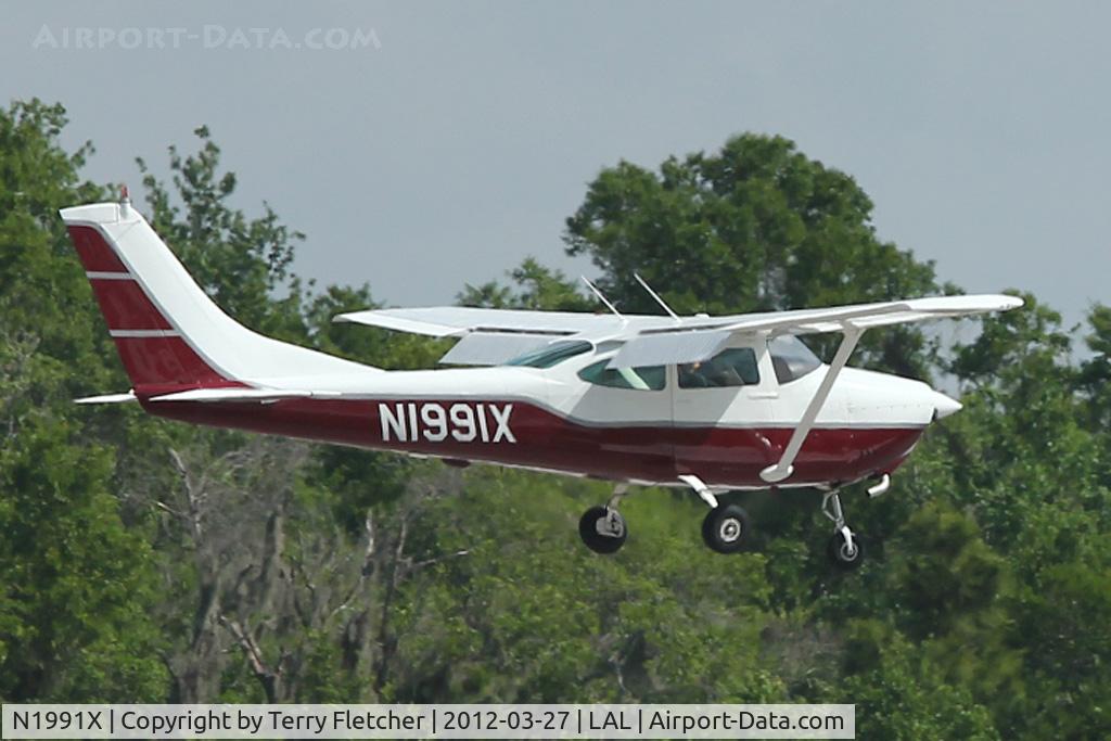 N1991X, 1965 Cessna 182H Skylane C/N 18256091, 1965 Cessna 182H, c/n: 18256091 at 2012 Sun N Fun