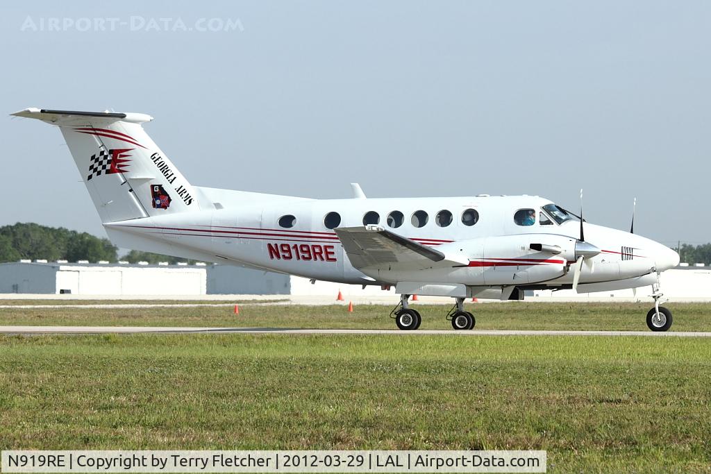 N919RE, Beech 200 C/N BB824, Beech 200, c/n: BB824 at 2011 Sun N Fun