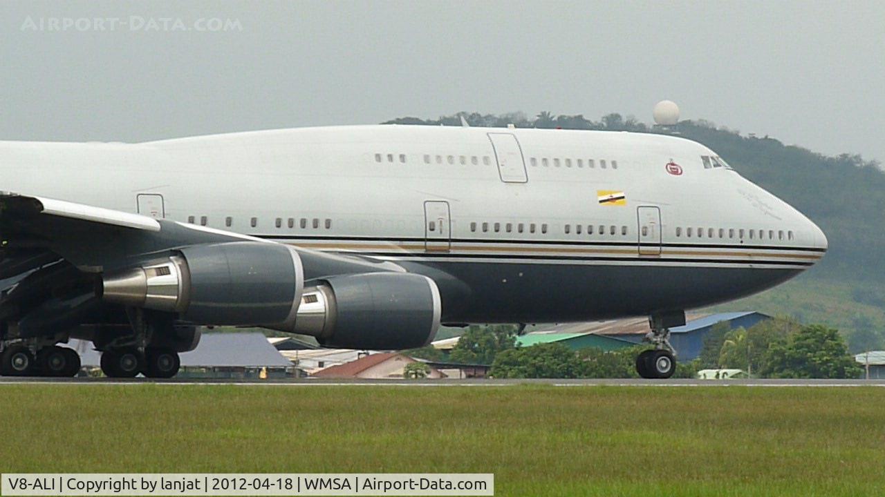 V8-ALI, 1992 Boeing 747-430 C/N 26426, Front View
