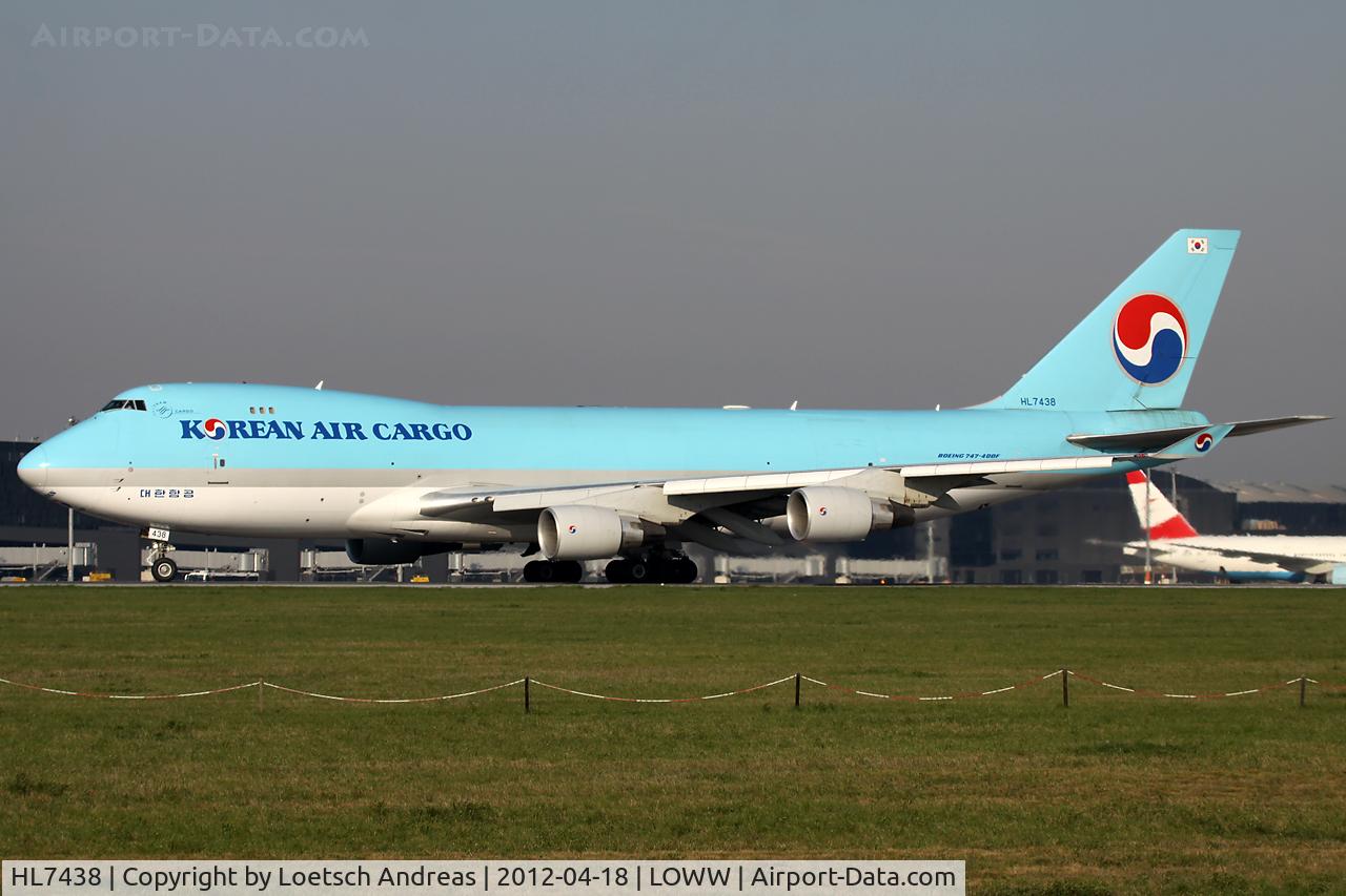 HL7438, 2003 Boeing 747-4B5ERF C/N 33515, KE541 From: Seoul Incheon (ICN) Via: Vienna Schwechat (VIE) To: Oslo Gardermoen (OSL)