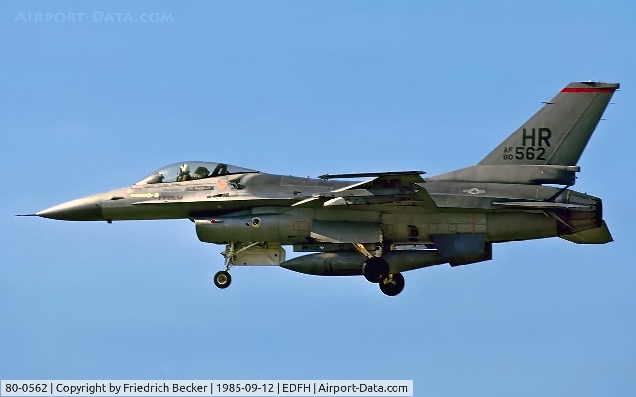80-0562, 1980 General Dynamics F-16A Fighting Falcon C/N 61-283, on final RW21