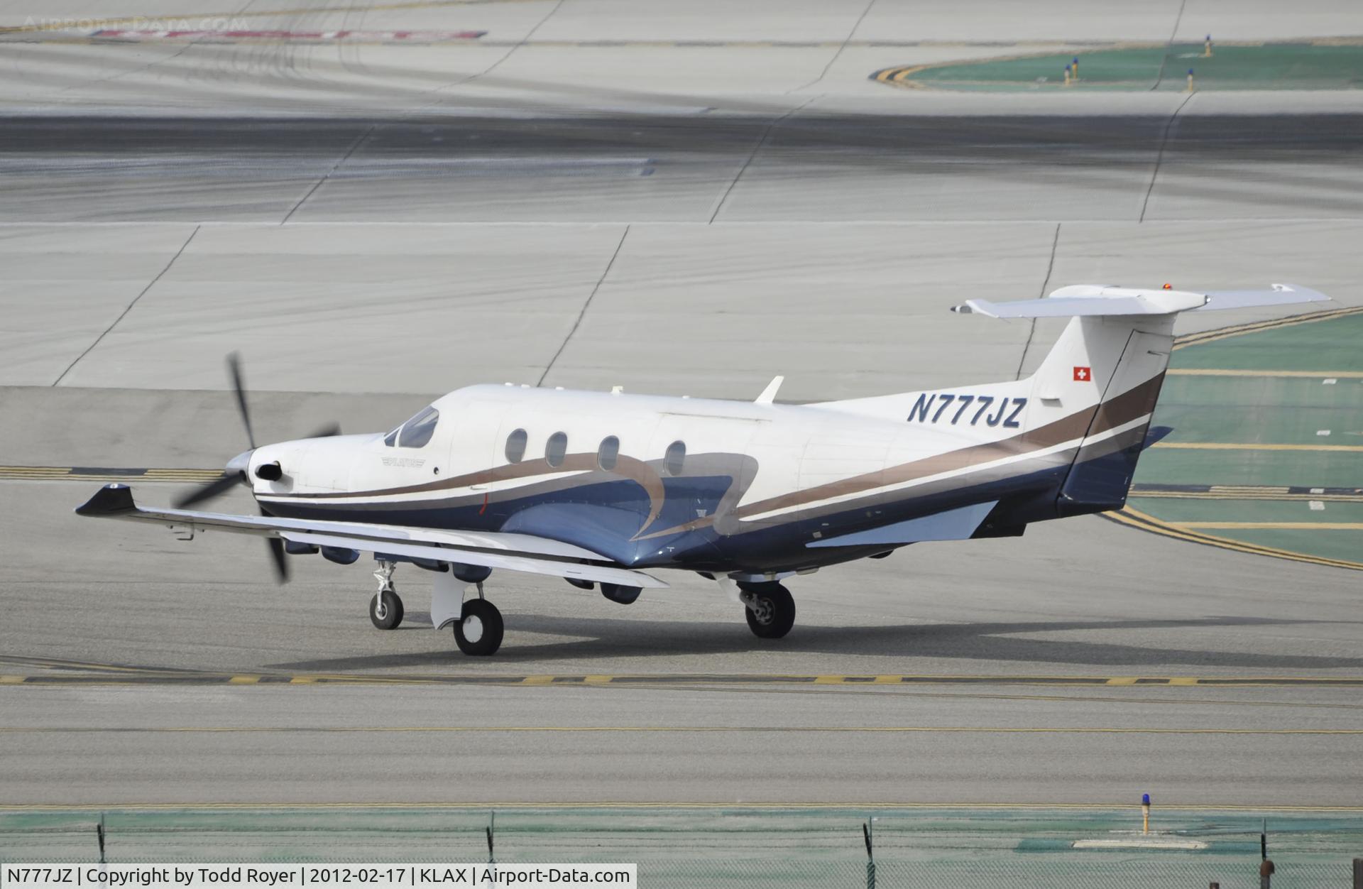 N777JZ, 2007 Pilatus PC-12/47 C/N 817, Taxiing for Departure at LAX