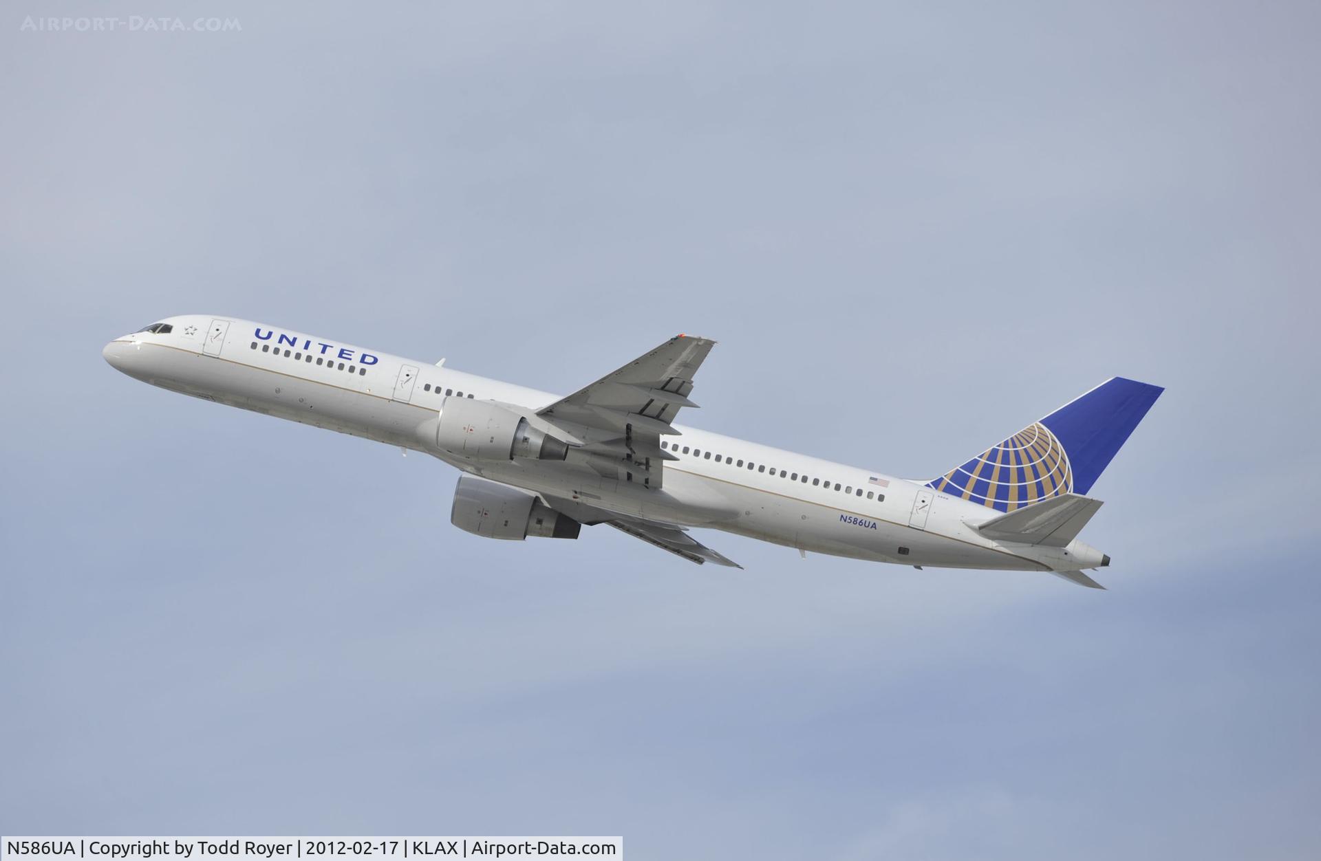 N586UA, 1993 Boeing 757-222F C/N 26710, Departing LAX on 25R