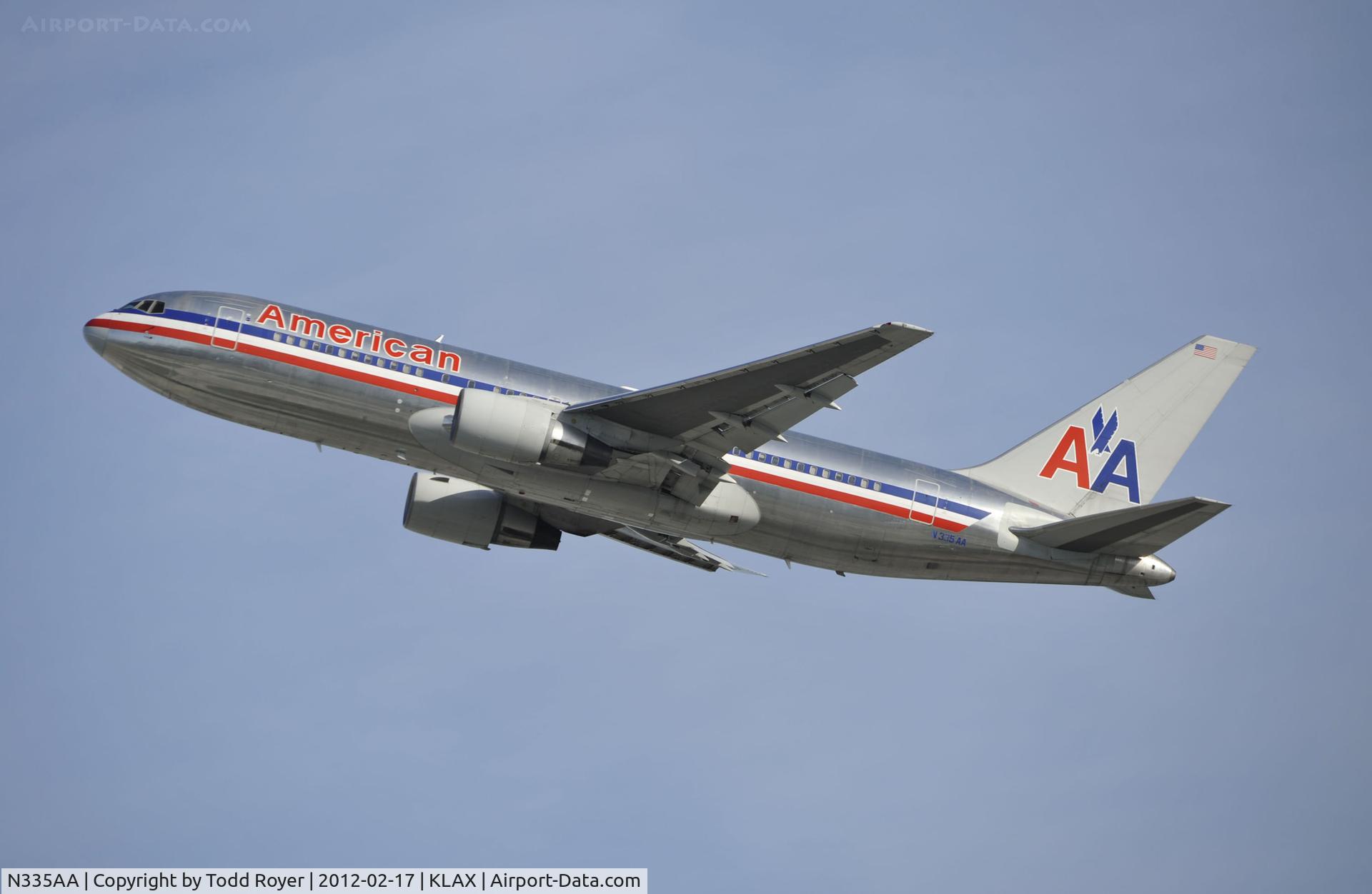 N335AA, 1987 Boeing 767-223 C/N 22333, Departing LAX on 25R