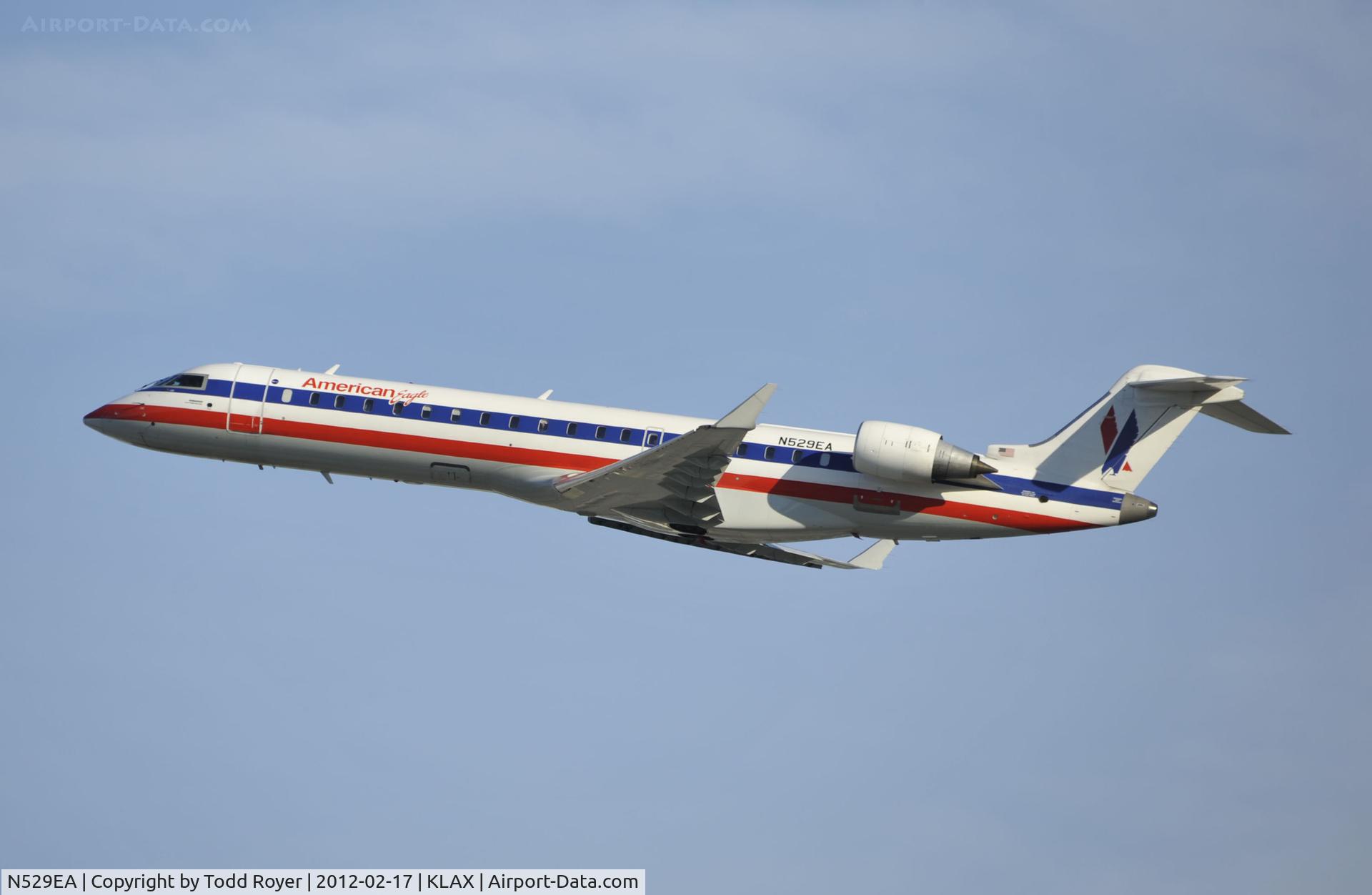N529EA, Bombardier CRJ-702 (CL-600-2C10) Regional Jet C/N 10307, Departing LAX on 25R