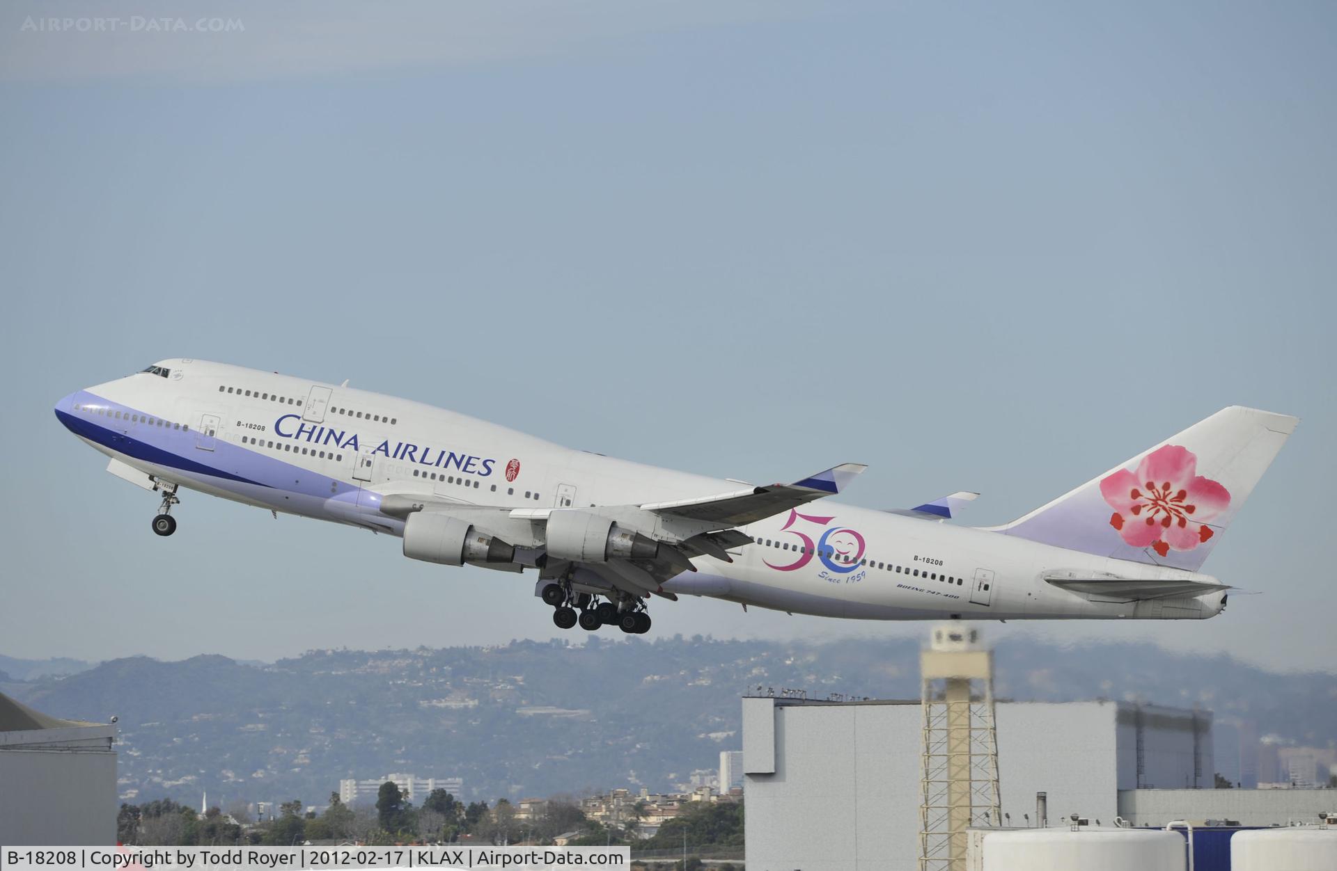 B-18208, 1998 Boeing 747-409 C/N 29031, Departing LAX on 25R