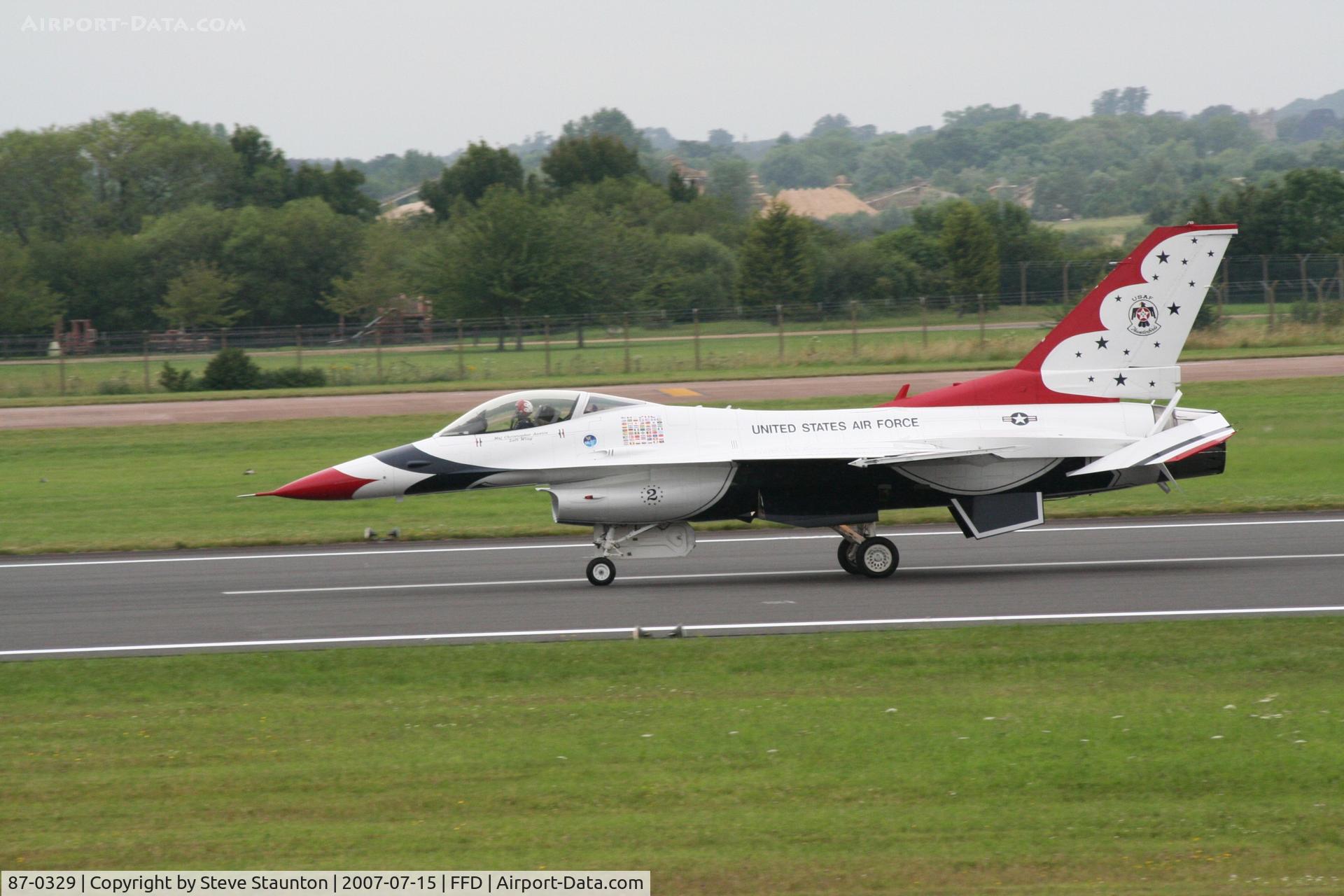 87-0329, 1987 General Dynamics F-16C Fighting Falcon C/N 5C-590, Thunderbirds display at Royal International Air Tattoo 2007