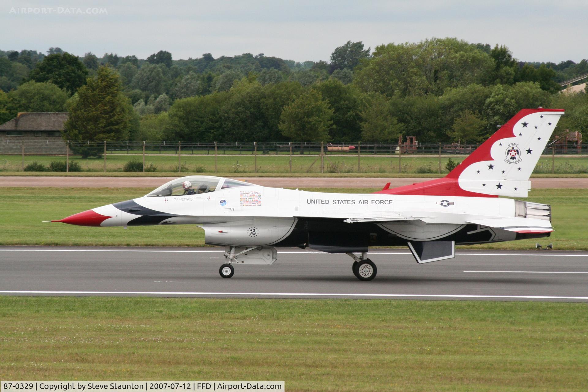 87-0329, 1987 General Dynamics F-16C Fighting Falcon C/N 5C-590, Thunderbirds practice at Royal International Air Tattoo 2007