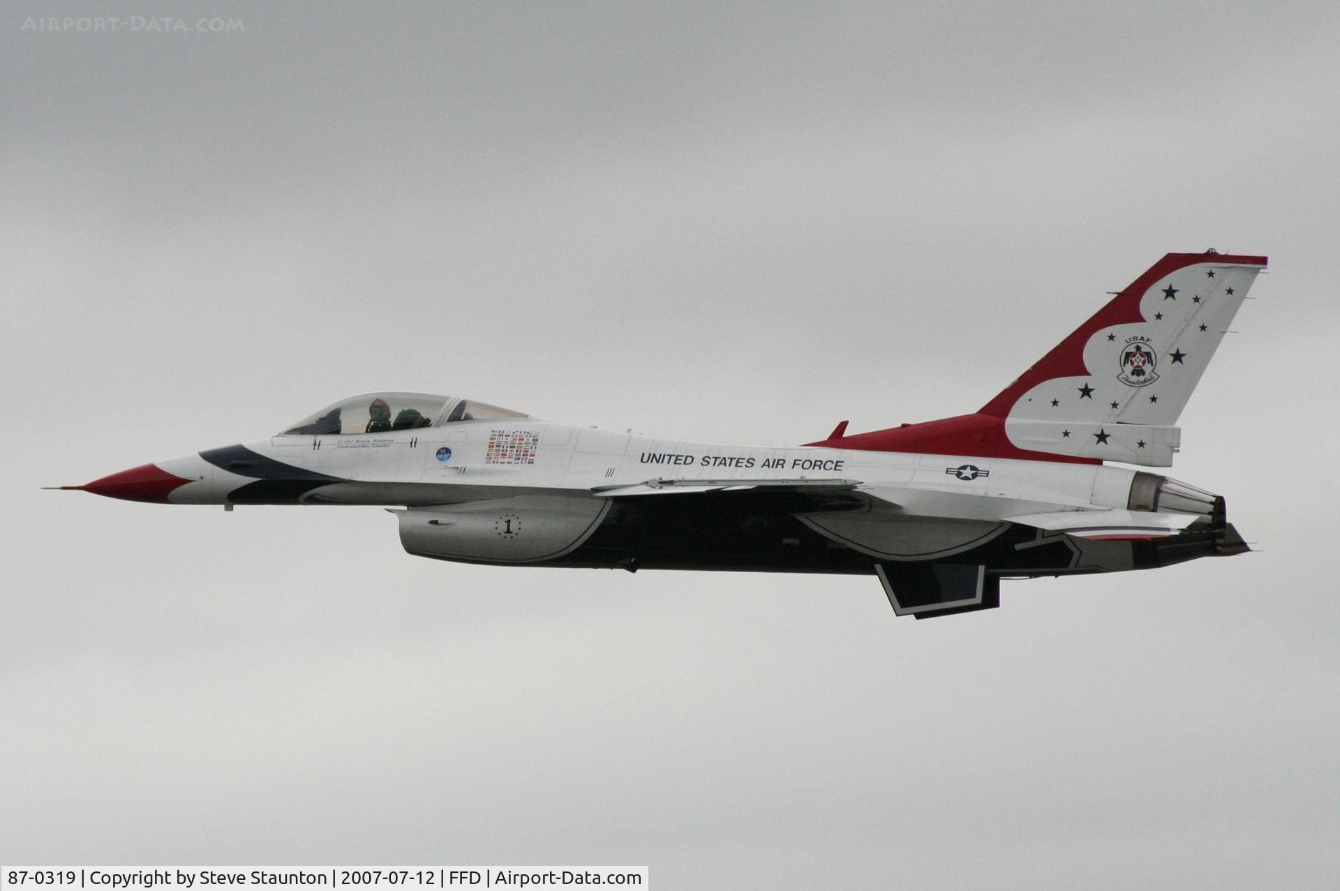 87-0319, 1987 General Dynamics F-16C Fighting Falcon C/N 5C-580, Thunderbirds practice at Royal International Air Tattoo 2007