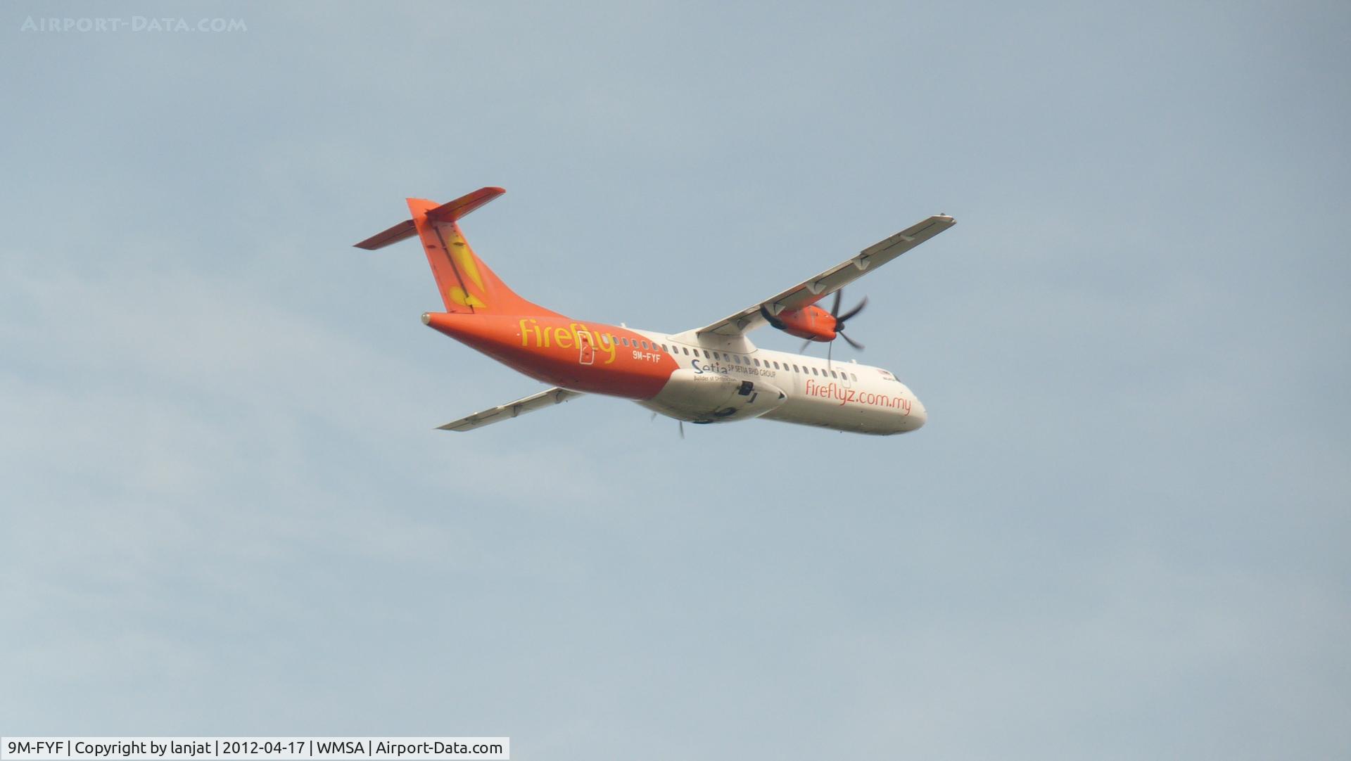 9M-FYF, 2009 ATR 72-212A C/N 860, Taking Off