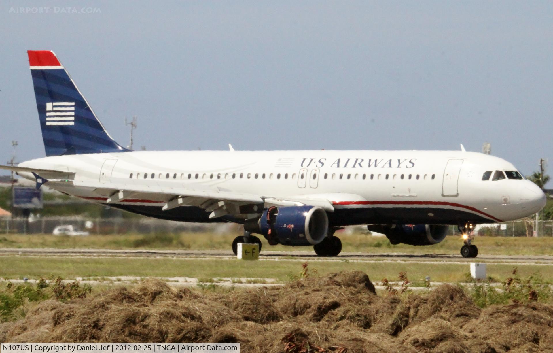 N107US, 1999 Airbus A320-214 C/N 1052, N107US