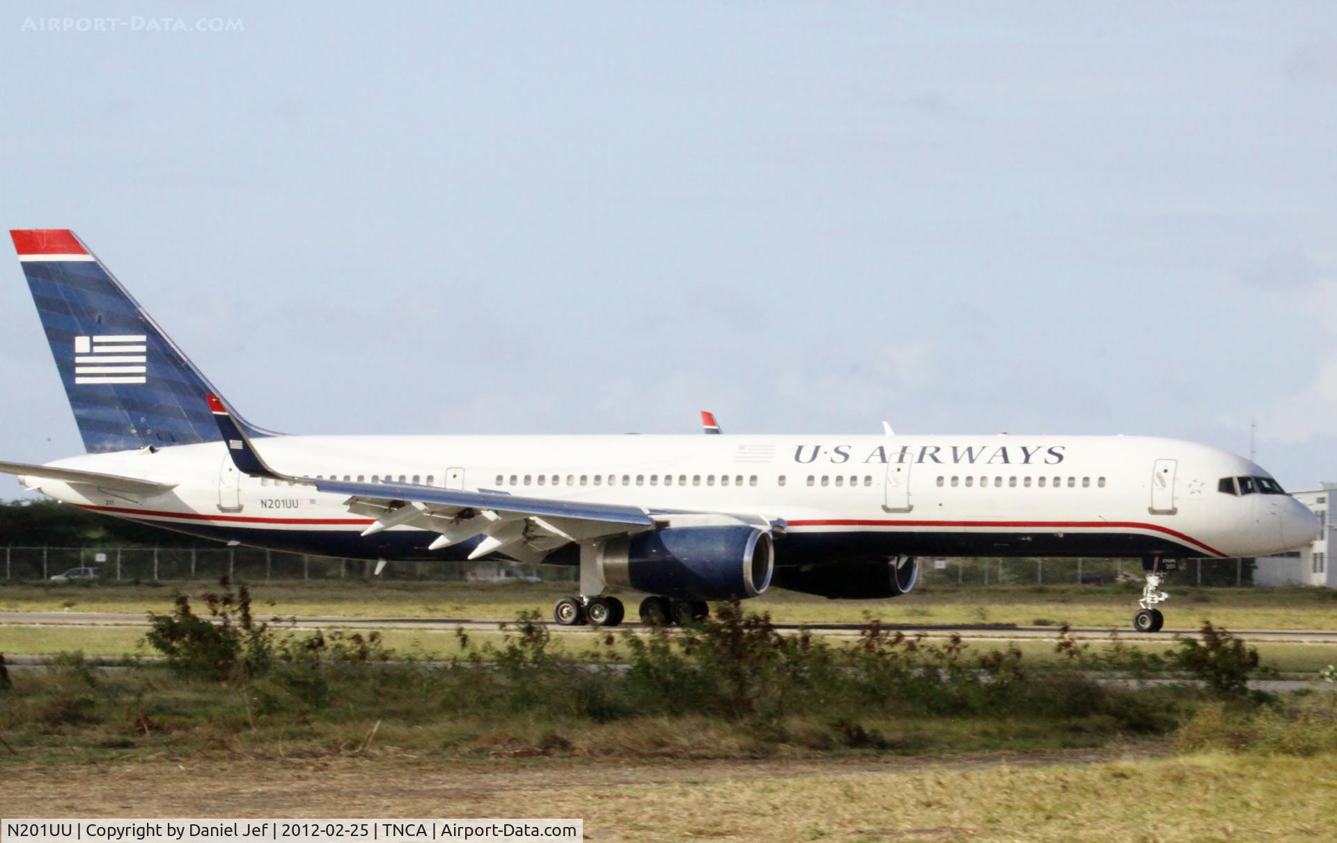 N201UU, 1995 Boeing 757-2B7 C/N 27810, n201uu