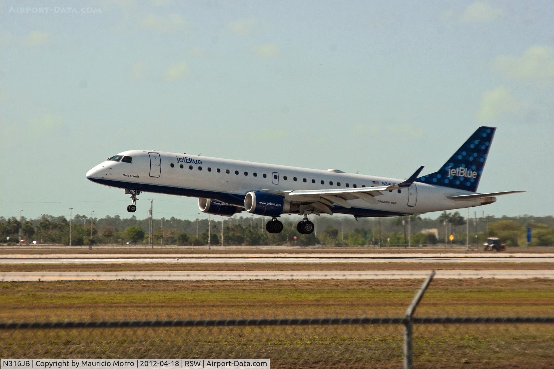 N316JB, Embraer ERJ-190-100 IGW 190AR C/N 19000292, Jet Blue arriving at RSW