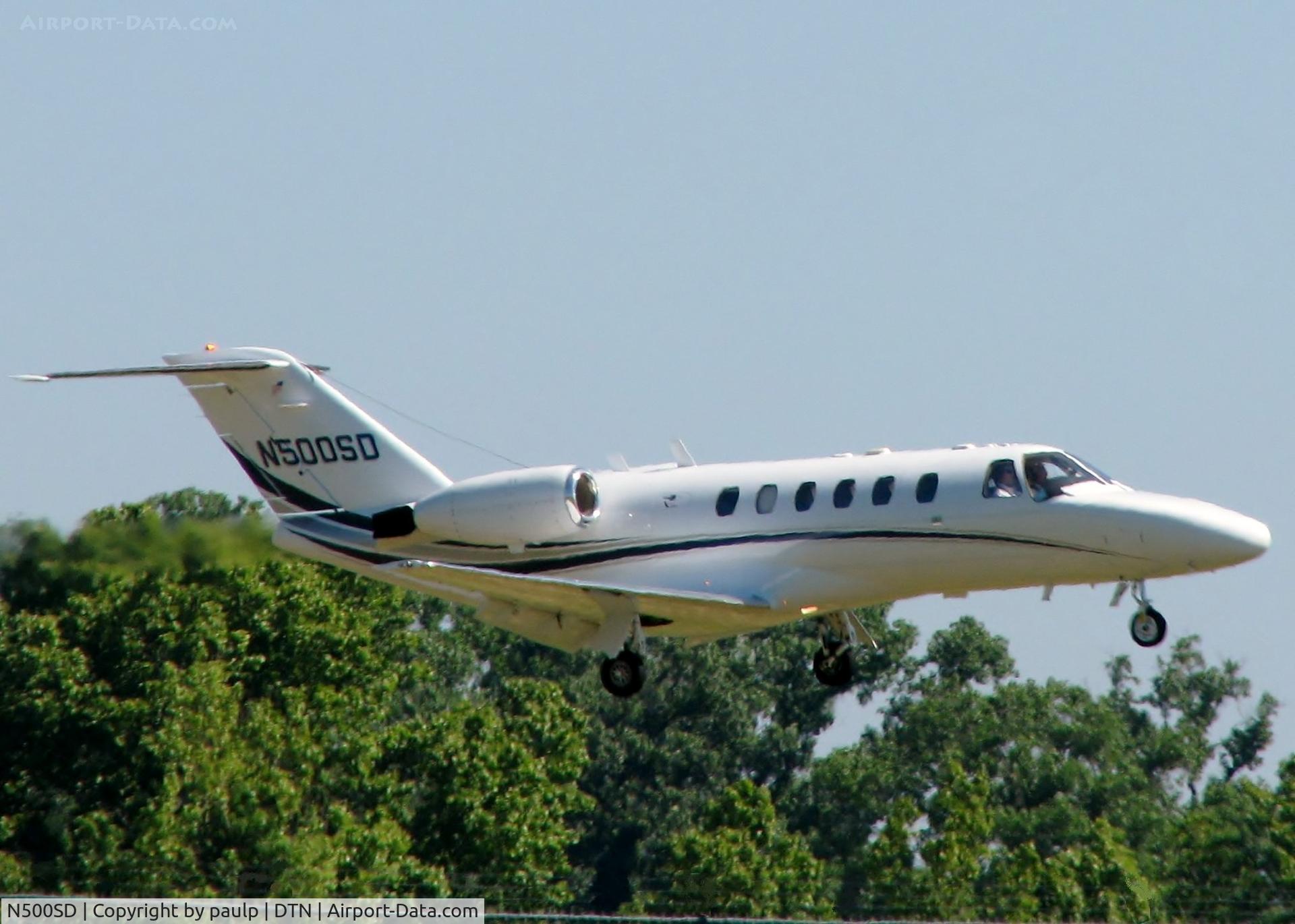 N500SD, 2002 Cessna 525A CitationJet CJ2 C/N 525A0132, Landing at Downtown Shreveport.