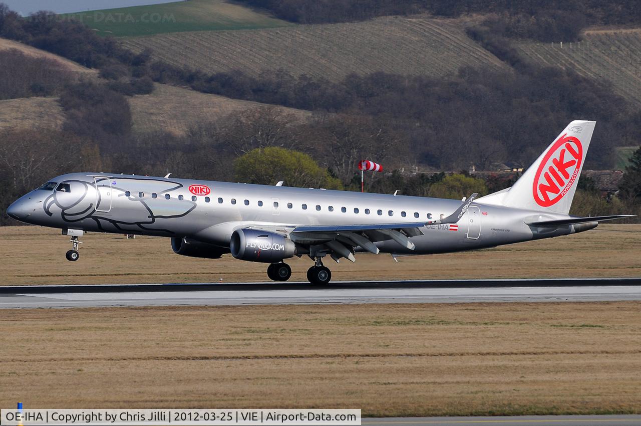 OE-IHA, 2009 Embraer 190LR (ERJ-190-100LR) C/N 19000285, NIKI